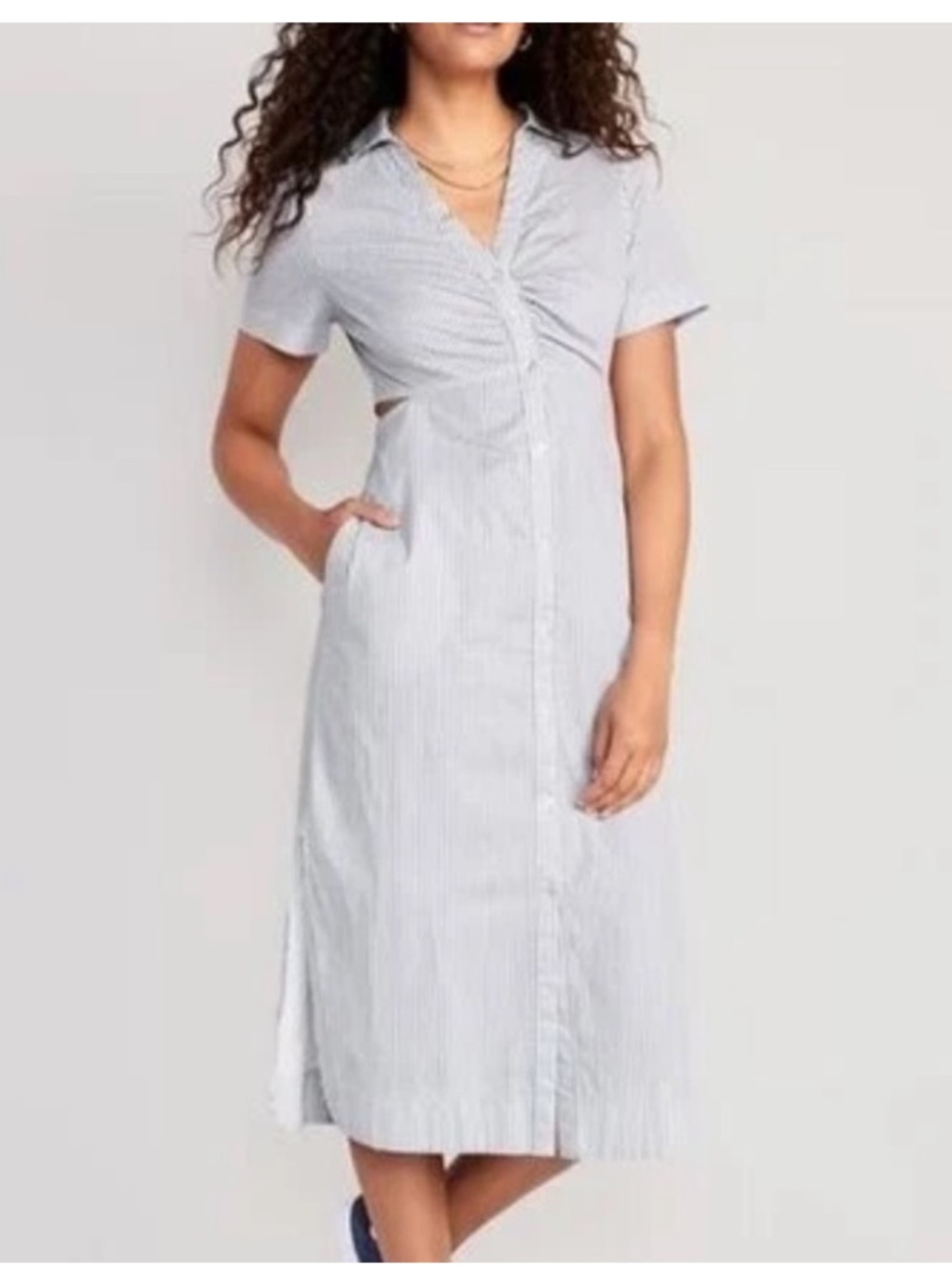 Striped Midi Navy and White Dress Large New with Tags
Old Navy Side Slit - Picture 3 of 11